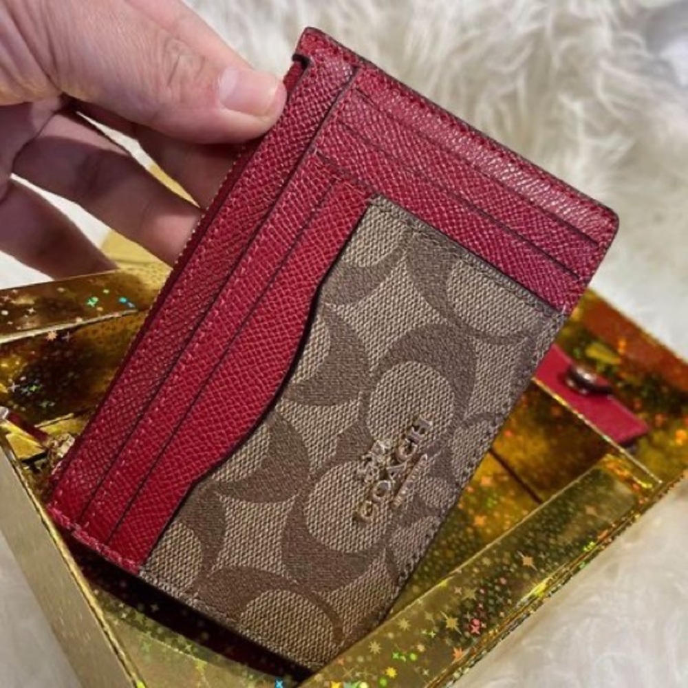 Brand New Authentic Coach Card Wallet with photo album keychain